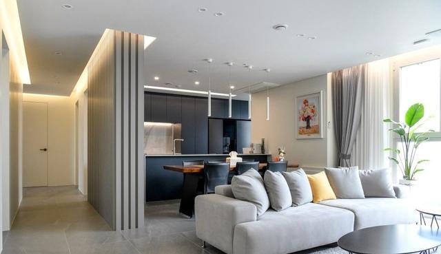 153的家,衣帽间、健身房、手办室一个不少,装成了理想的样子