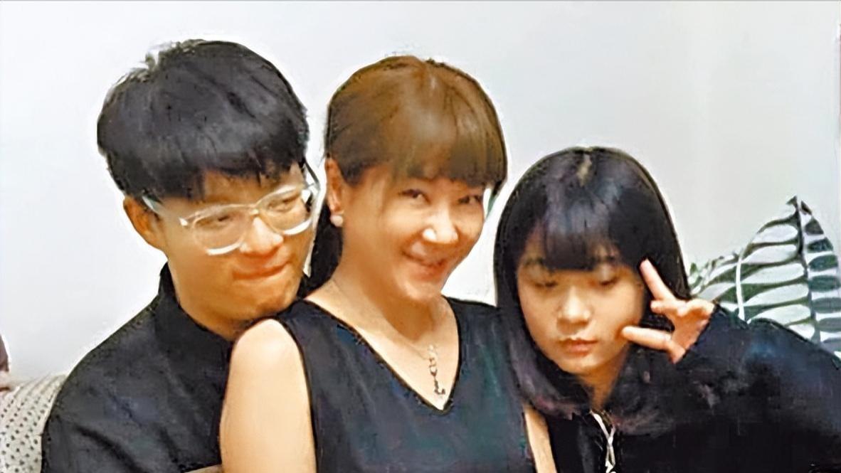 袁惟仁|袁惟仁两年前成植物人，最新病况曝光：气管切开，靠鼻胃管进食