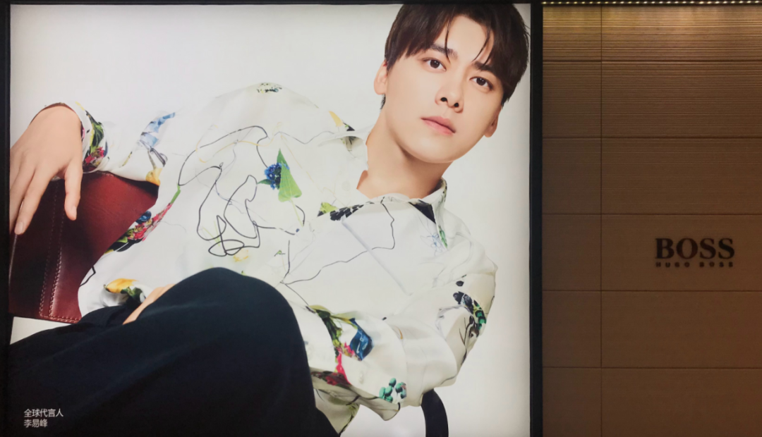 李敏镐|?李敏镐颜值彻底崩了，皮肤松弛满脸坑，怎么肿成这样？