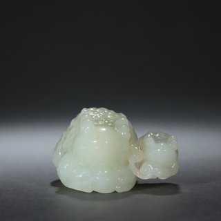 和田玉籽料|回流-和田玉籽料子母蛙摆件