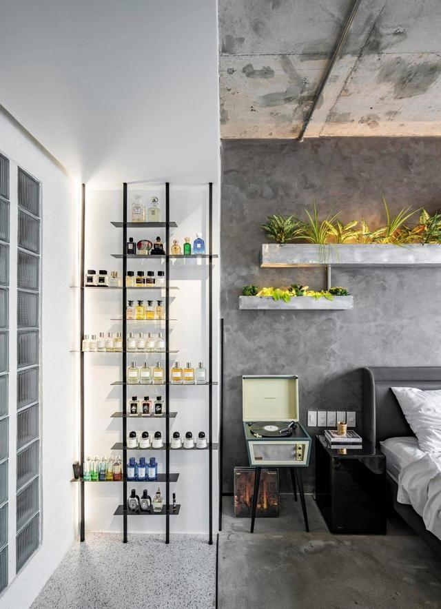 花15万将82㎡装成工业风，结果却被父母吐槽：这和毛坯房有啥两样