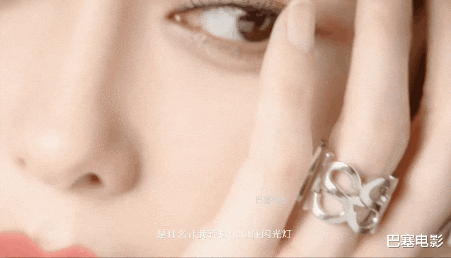 牛莉|好好的美女非去弄鼻子,林心如鼻子像被夹住,牛莉一个鼻孔两个大