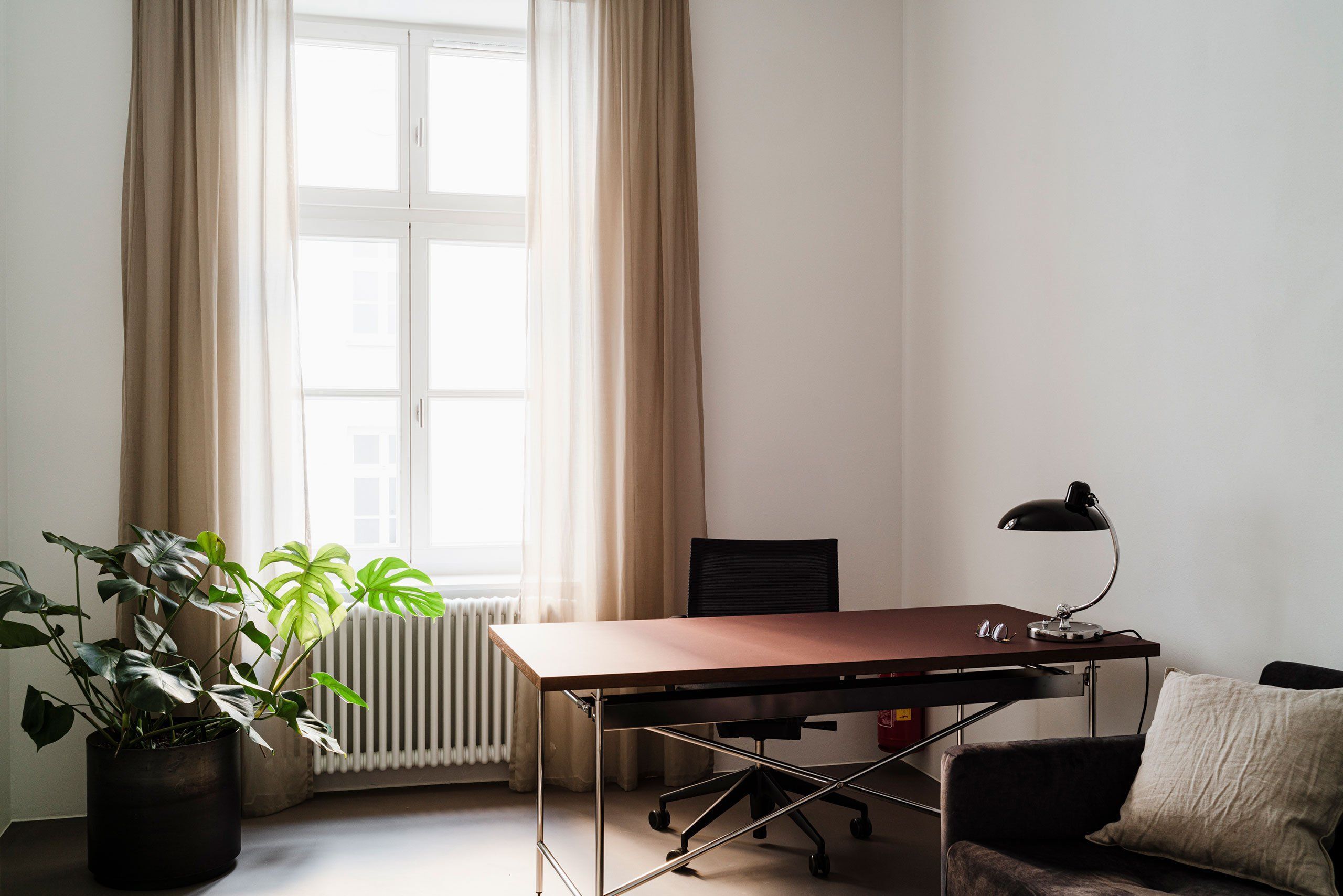 办公室|狸办公案例精选 | 波兰PZN办公室 科技与复古的完美融合