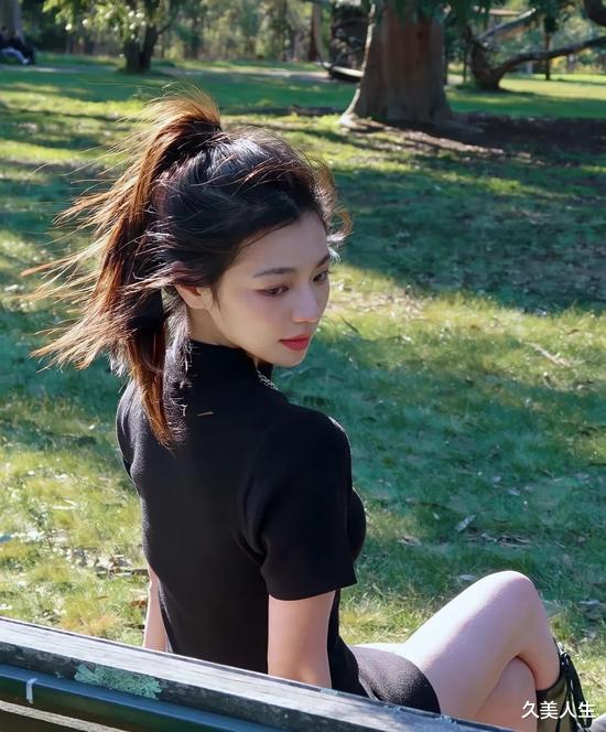 发型 别再披头散发了！这10款春日发型才够美够撩人！