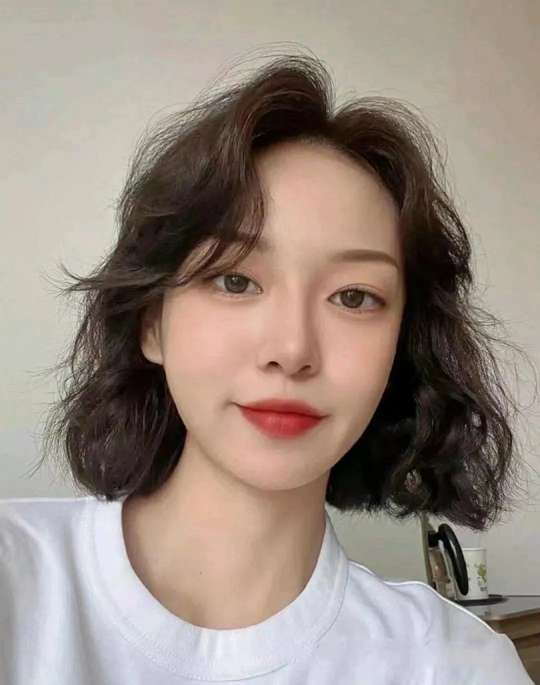 发型 这20款女士发型，让你大不一样，百变瘦脸很有气质