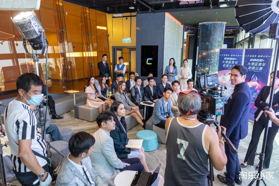 戴祖仪|戴祖仪尊称周嘉洛做「嘉洛哥」,偷师学做戏:我都是入乡随俗!