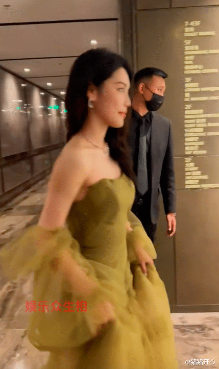 TVB|如懿传最丑娘娘现身活动,气场全开,真像油画中走出来的伯爵夫人