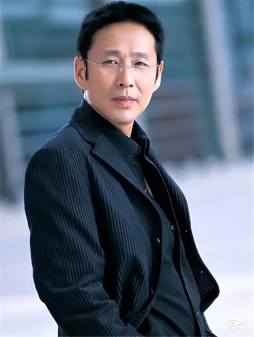 狂飙|京圈中六位“豁得出去”的女人：一位比一个有手段，各个都不简单