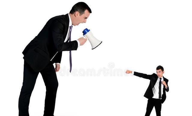 |为什么在员工面前，职级越高的领导越没架子，小领导反而架子很大