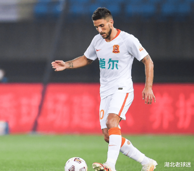 阿爾梅里亞|武漢隊選對了！前外援近3個月未登場，疑似屁股又疼了起來