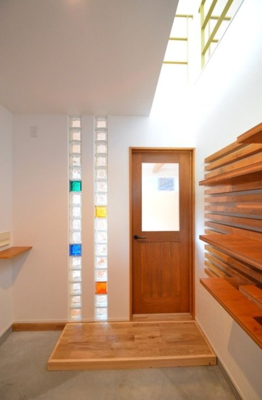 邻居给护栏换一种样式,颜值档次大大提升不说,室内通透感更好了!