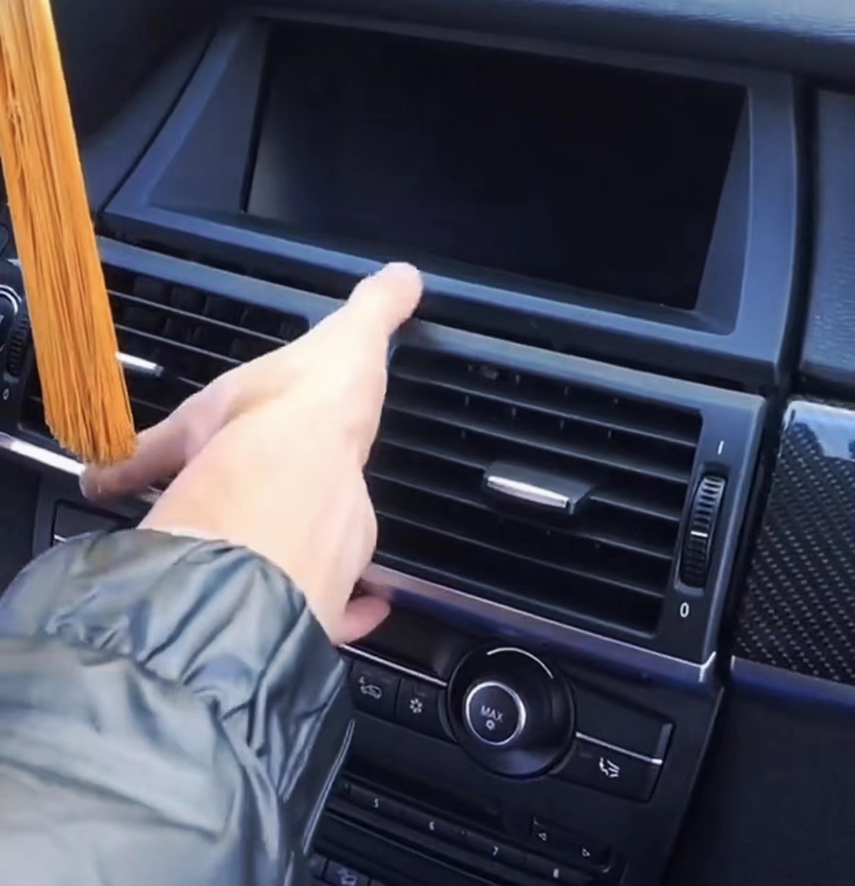 华为荣耀|智马力宝马X6无线carplay模块升无线hicar模块11年-14年无损教程