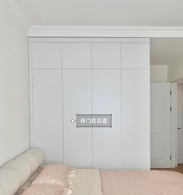 “穷装”为什么越来越流行?看完这个“三无”设计的家,就知道了