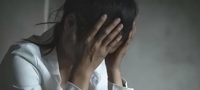 1991年修莉走下法庭,含泪与母亲见面后被押法场,枪决前表情镇定
