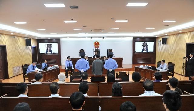 案例回顾:湖南小伙开私彩,诈骗现金堆满家中,却只被判了16年?