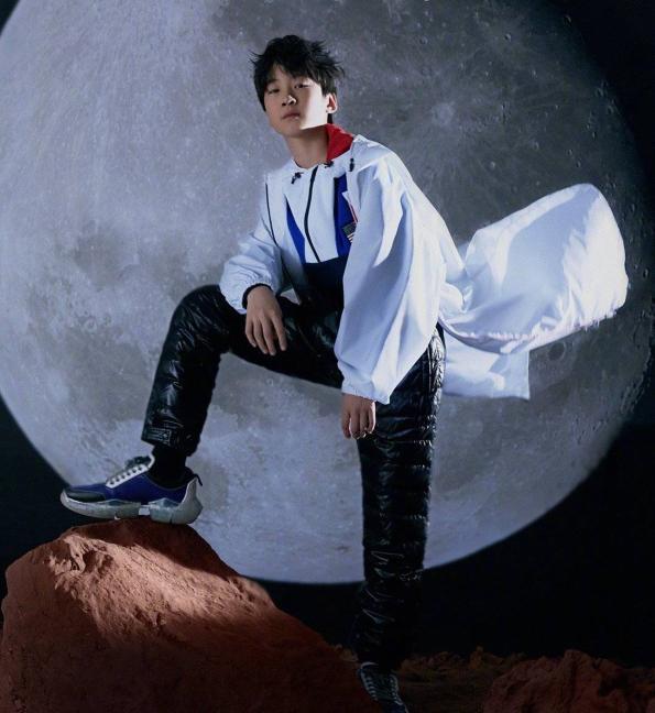 张亮|张亮发长文回应儿子天天早恋，网友调侃：是不是看了热搜才知道