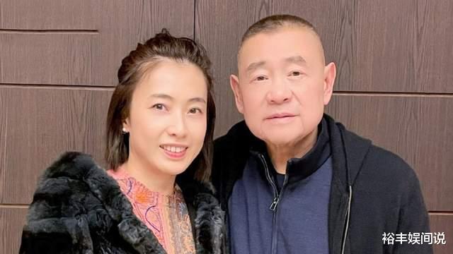 易烊千玺|刘銮雄甘比大女儿罕有分享近照！浓眉大眼模样清纯，身家已超10亿