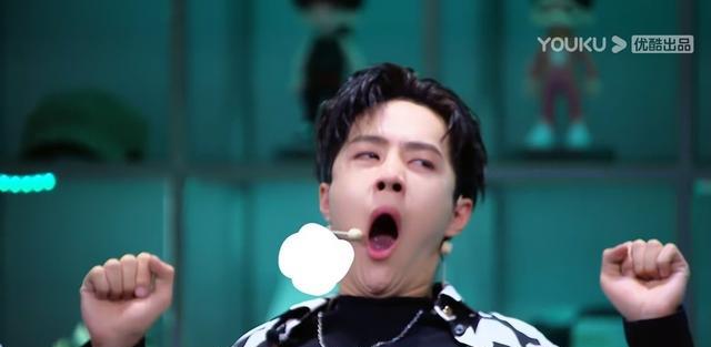 张纯烨|王一博补作业笑翻众人，电台一天三次更新，小视频批发式上架