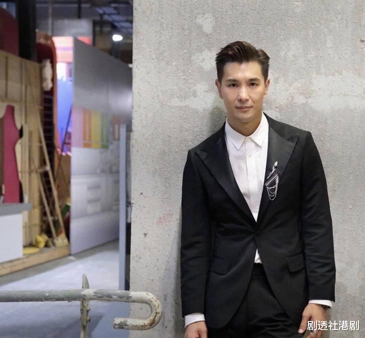 陈展鹏|45岁TVB视帝疑似开拓内地市场，自曝期待参加内地大热综艺节目