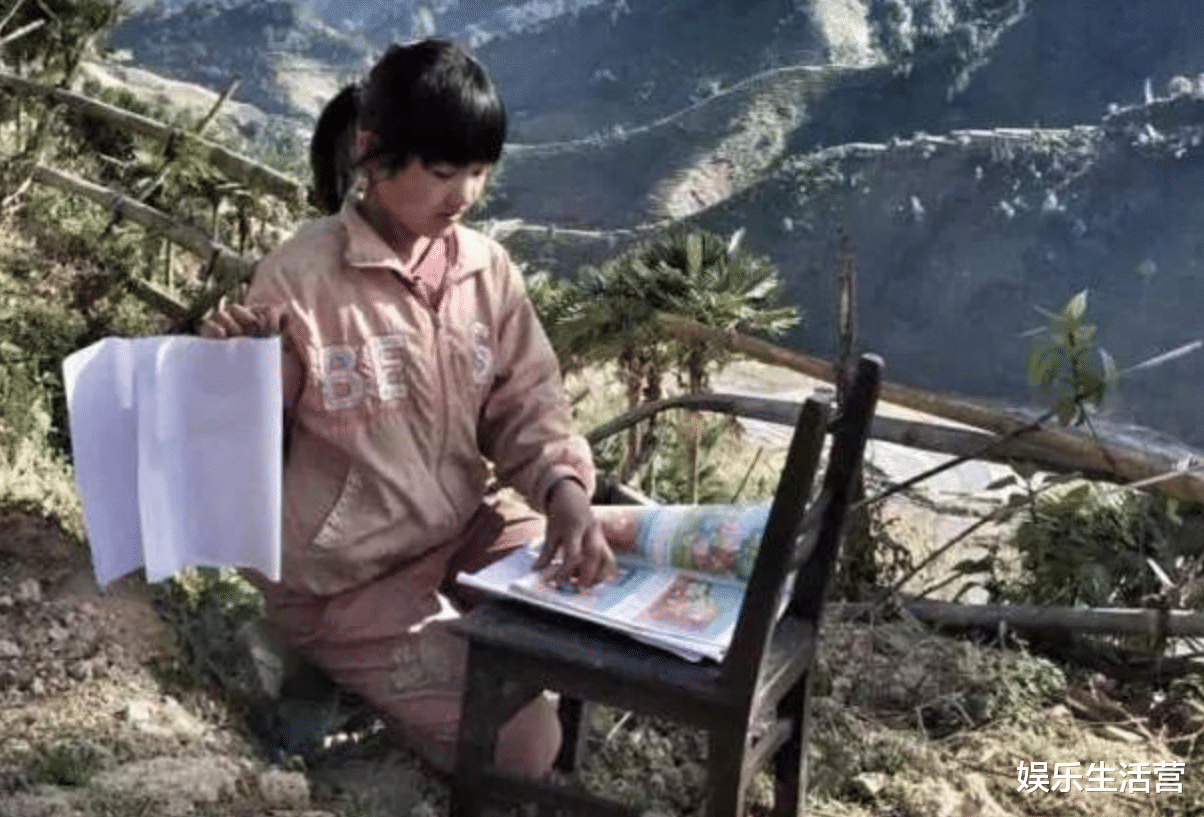 李勒优|李勒优将去大连读大学，视频重现诀别名场面，晋嫂扮奶奶拖着她走?