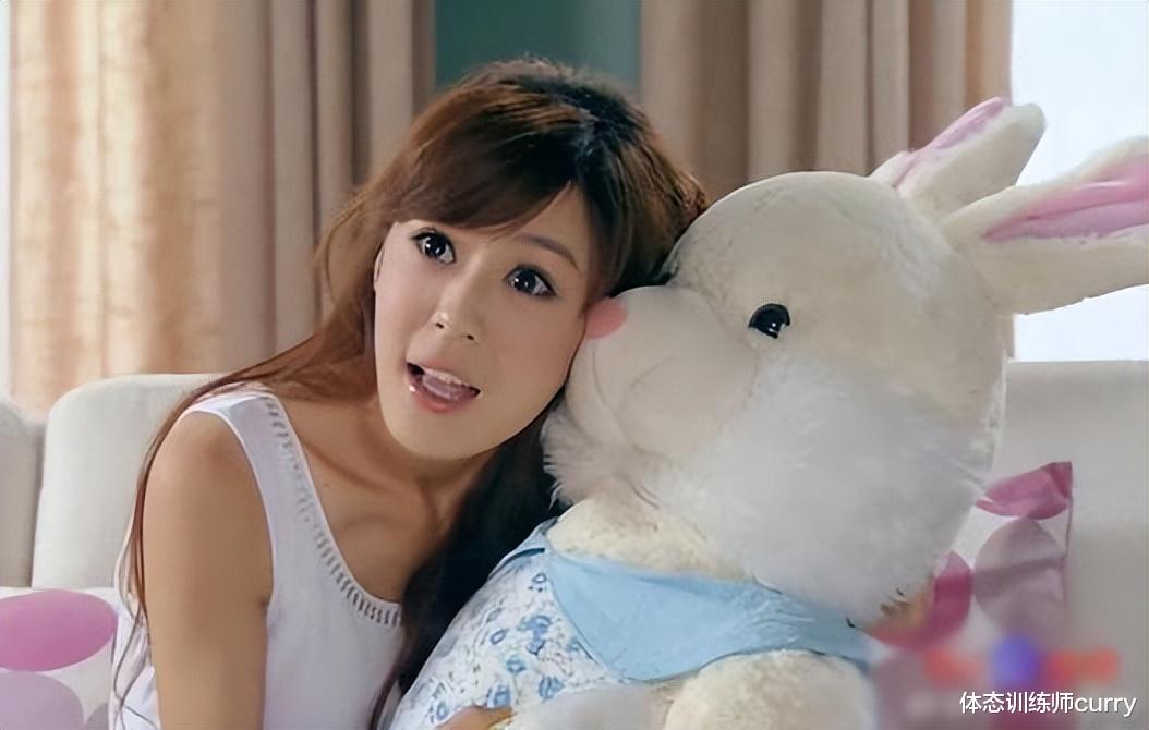 整容|“笨蛋美人”李金铭,曾因“整容风波”退圈,如今37岁仍单身