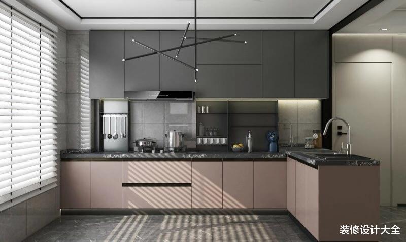 当年架不住父亲劝说,在厨房装了不锈钢台面,简直就像捡到宝!