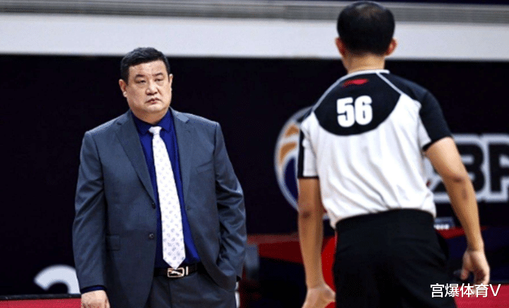 山東男籃|徐長鎖拒絕下課！山東男籃全力支持，宮魯鳴惹爭(zhēng)議，或簽新外援