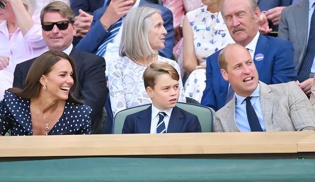 杰森·斯坦森|杰森斯坦森现身温网，小19岁娇妻正式亮相，臀腰比例不输卡戴珊