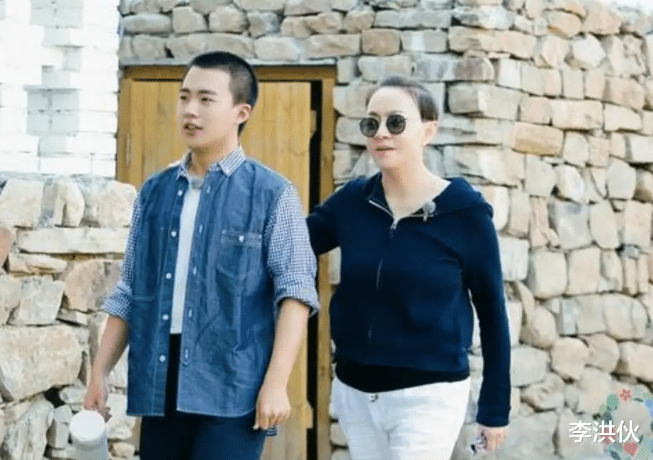 李菁菁|宋丹丹暂离《桃花坞》,众人忍不住鼓掌欢呼,郭麒麟暴露了高情商