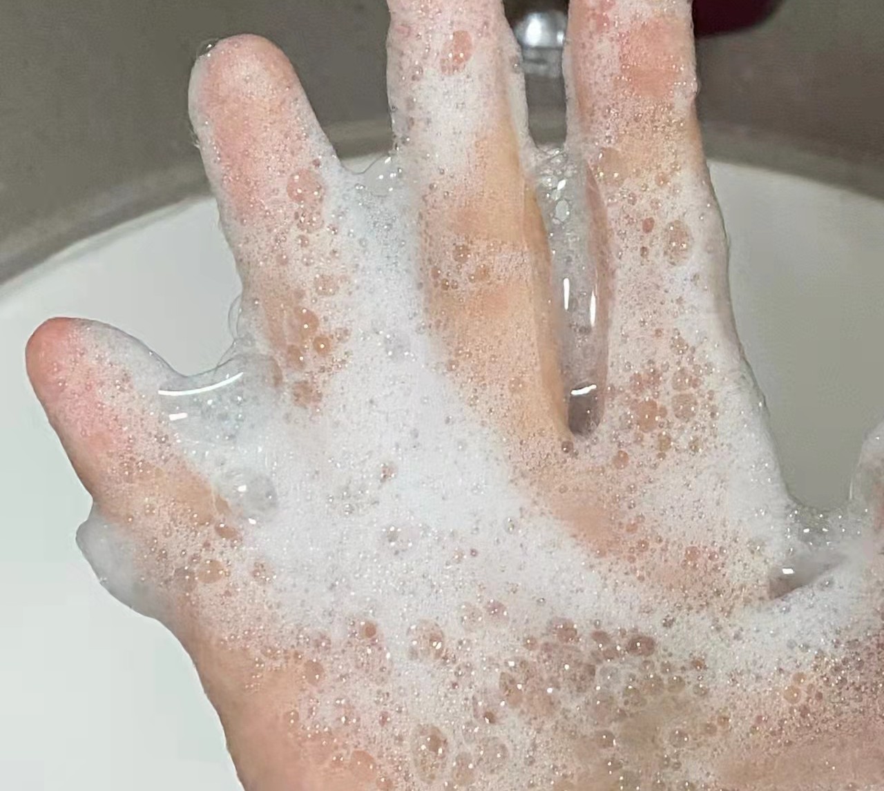 马尾辫 孕期洗发水用什么牌子好?盘点5款被大牌埋没的洗发水,好用不贵