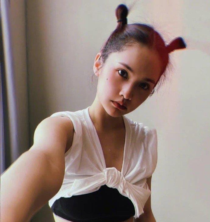 檀健次|4.9图：杨丞琳 陈飞宇 鞠婧祎 檀健次 白敬亭 黄明昊 张韶涵 张若昀 陈坤