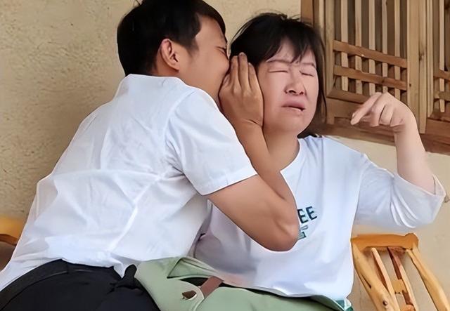 杨槠策|杨槠策直播亮冥币疑似被封，建小号与余粉互骂，网友：急眼了？