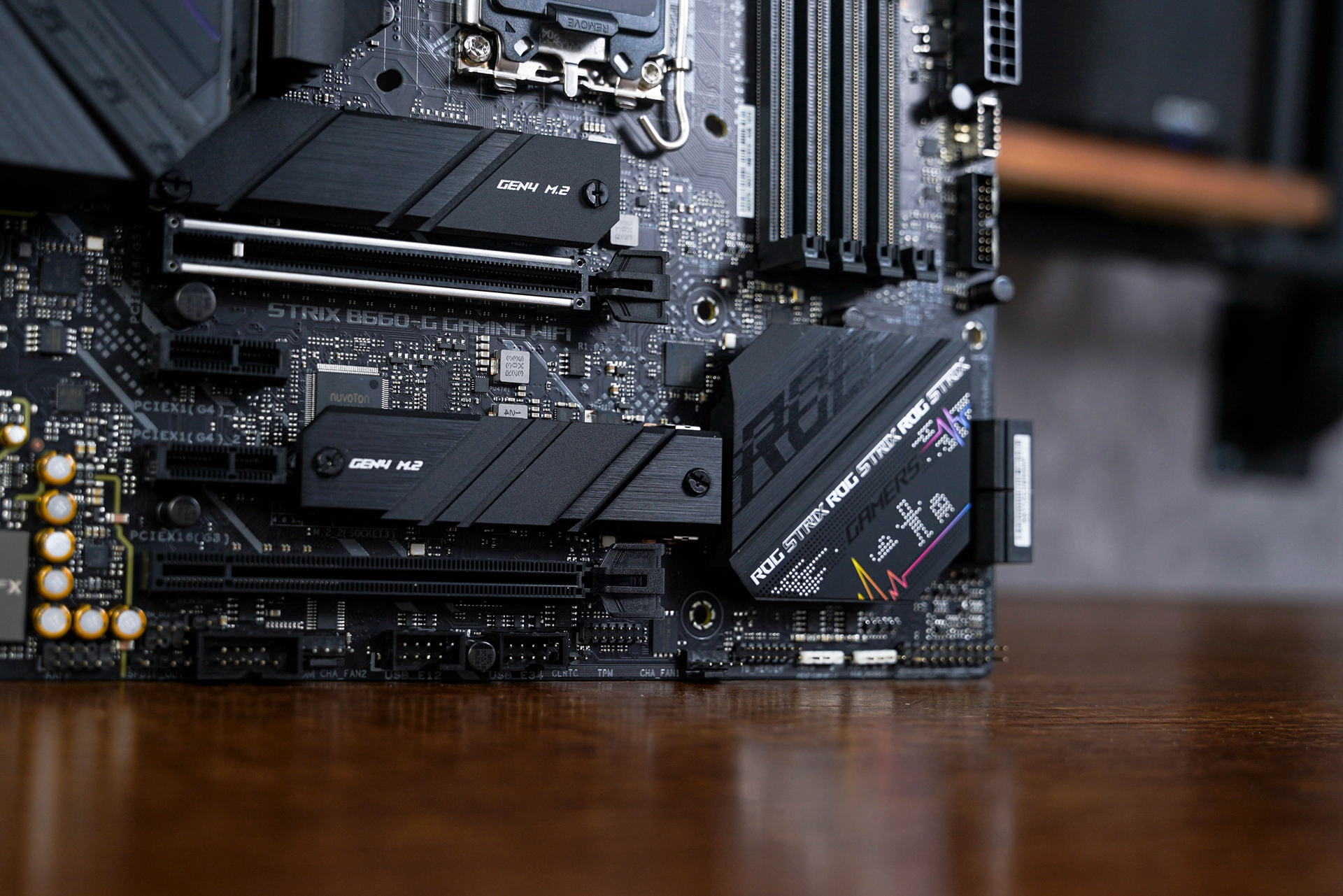 裁员|打破“行业内卷”性价比爆品,549元的JONSBO D31 Mesh装机体验