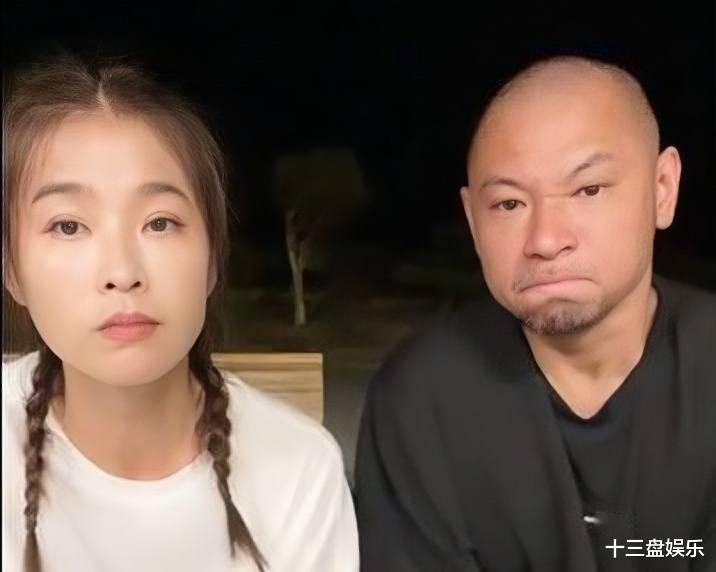 TVB|TVB知名主持人金刚,和女朋友同框直播官宣分手,失控崩溃大哭