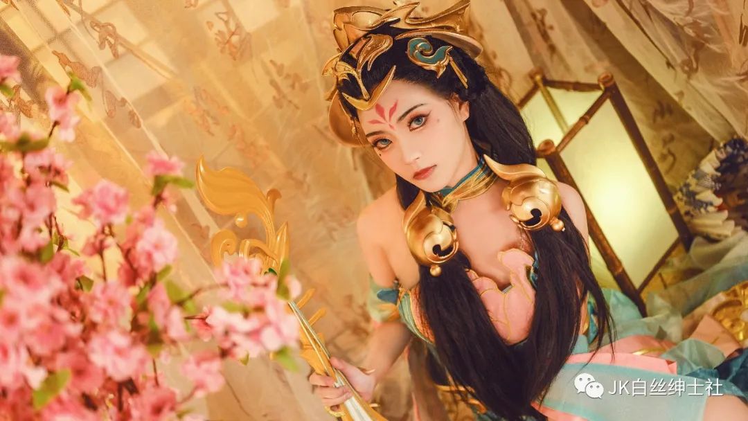 杨玉环|cos：王者荣耀杨玉环风华霓裳cos正片@君珺