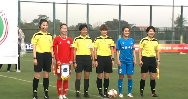 河南|4-0！女超冠军4连胜！武汉队狂飙13球+献礼王霜，河南队丢18球0分