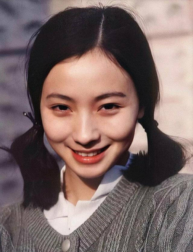 杨幂|眼睛凹陷才是真毁容,从杨幂到陶虹,多少女神被害惨