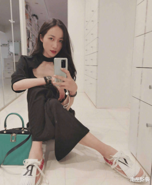 林志玲|林志玲的手，韩雪的脚，刘晓庆的耳朵，女明星还有哪里“大”？