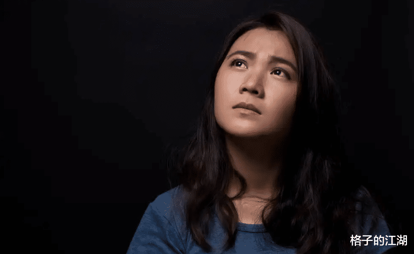 7000只鸭子被投毒，六旬老人崩溃痛哭：为何要拼命爬出底层社会？