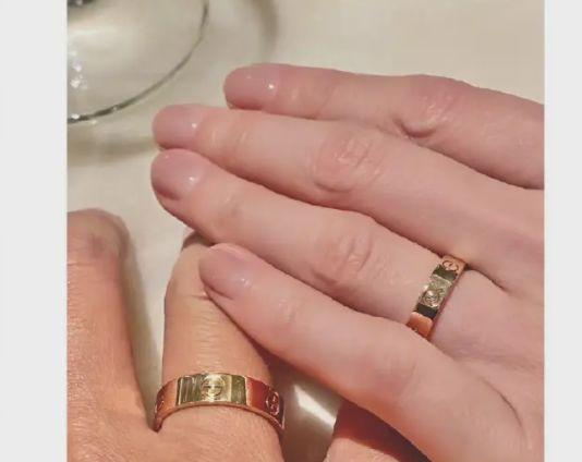 陈乔恩|陈乔恩晒婚戒,评论区表示不满:好歹是女明星,不能送个大钻戒吗