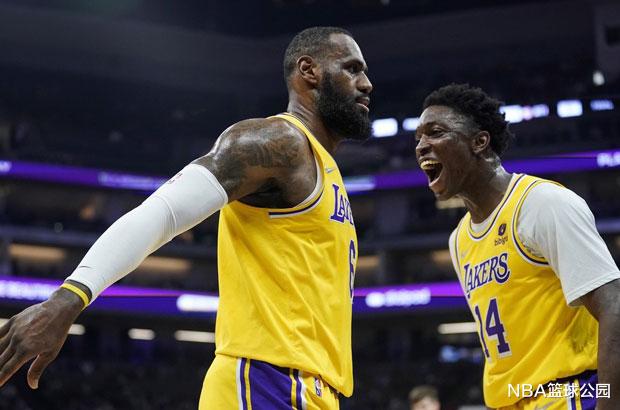 威斯布鲁克|34+7+6！感谢威少，感谢沃格尔，你们逼出了一个NBA奇迹