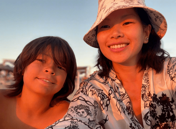 王刚|明明是三口之家,却过出祖孙三代感,这8个明星家庭,父子最大差81岁