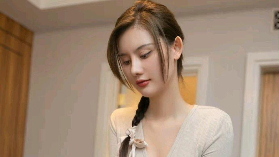 西装 西装很是合身，感谢设计师的量体裁衣，也感谢工作人员的热情！