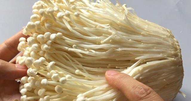 6种蔬菜中可能“甲醛”超标,洗也不容易洗掉,别再天天往家买了