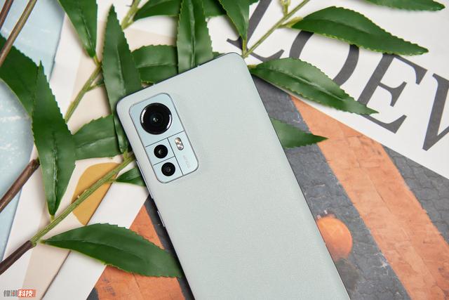 小屏|2022小屏安卓旗舰的最好选择,小米12值得购买