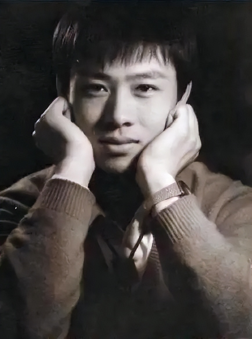 胡亚捷|胡亚捷与汤静：?相互“嫌弃”的婚姻，越吵感情越牢固