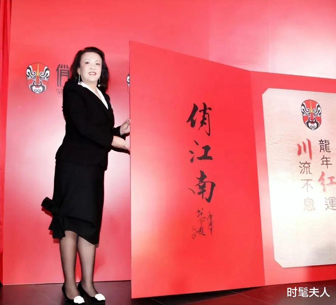 张兰|张兰，比汪小菲，可能强多了！