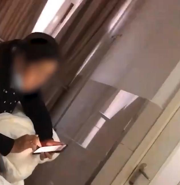 河南一女子剖腹产疼痛难忍,看到婆婆做法后不淡定:不让她带小孩