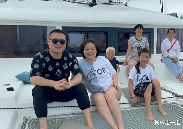 岳云鹏|岳云鹏分享新冠后感受：屁多，平均一分钟一个，汪小菲：我也是