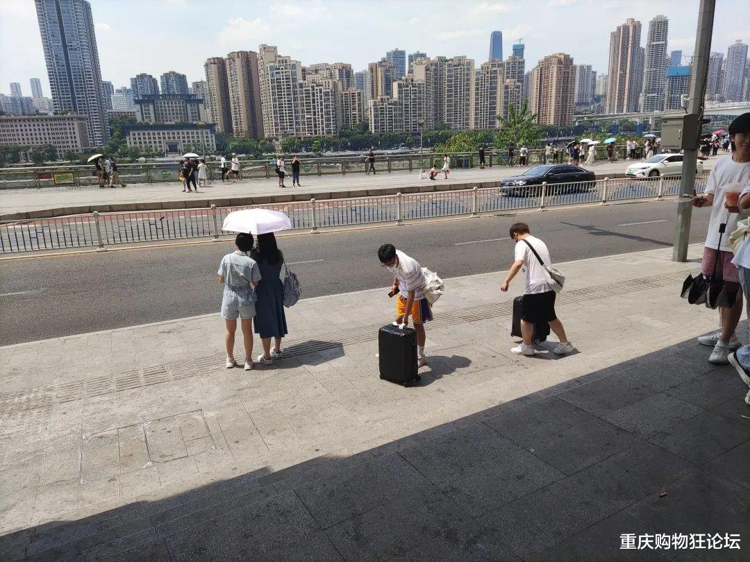 高原|地表60℃+！这个天来重庆旅游的才是真正的孤勇者！
